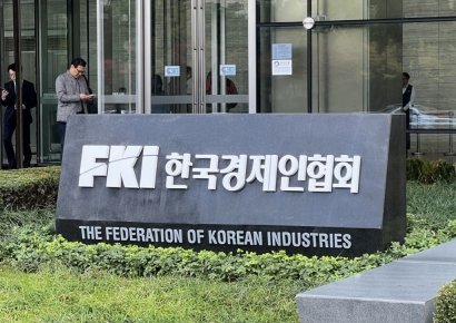 교사 열명 중 여섯명 "경제 지식수준 낮다" 자평