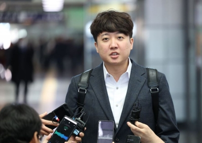 이준석 "당신들도 공범…김기현에 예의 갖춰라"