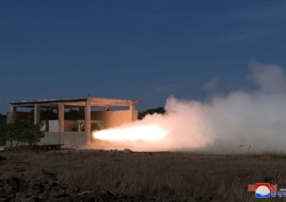 북, 하루 2번이나 이례적 탄도미사일 발사