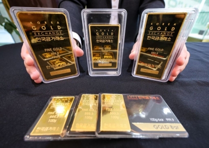 "Skyrocketing Gold Prices... What Is a Wise Investment Strategy?" [AK Radio]