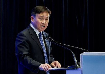 中 인민은행 총재 "금융위험 점진적 해소…지원적 통화정책 지속"