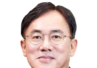 "돈이 없어요"…취임하자마자 인력·재무 조정 