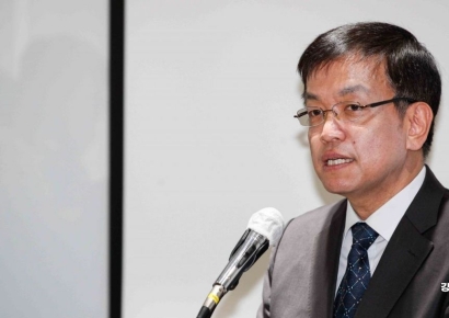 '역동경제' 강조한 최상목號, 기업 숨통 틔우기 카드 만지작