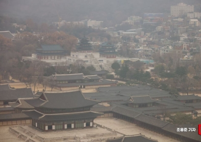 [포토]미세먼지에 휩싸인 경복궁