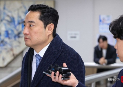 [포토]대답 없는 강용석 변호사