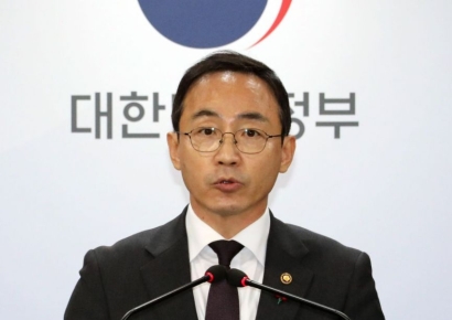 용산 관저공사 총괄 국토부 전 차관 "21그램 추천인 기억 안 나…김건희 여사 아니다"[2024 국감]