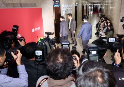 [포토] 與, 중진연석회의 '김기현 사퇴 후 당 수습방안 논의'