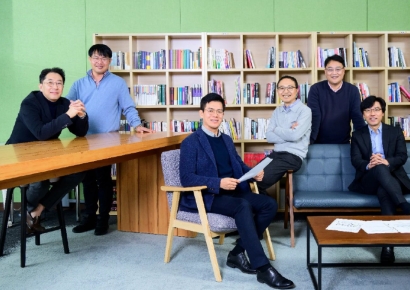 삼성전자, 플래시 메모리 난제 해결…"기술 혁신·AI 진보 기대"