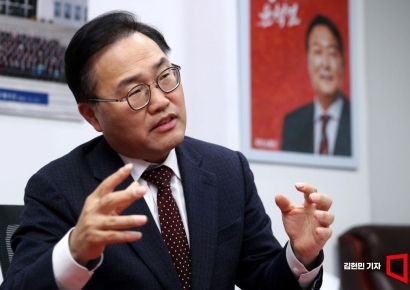 [여의도人터뷰]홍석준① "규제개혁, 시민 혜택 기준으로 바라봐야"
