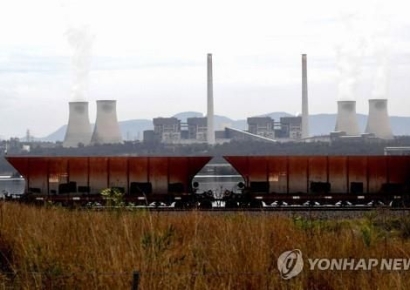 호주 "더딘 신재생에너지 전환·석탄발전 감소에 전력난 우려"
