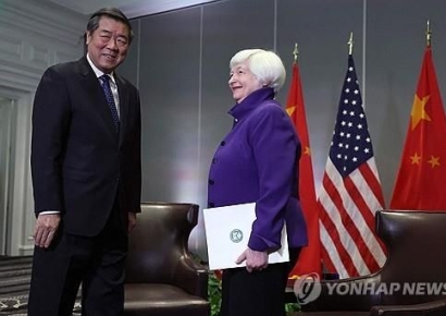 美재무 "내년 방중 계획"…中 "제재 해제부터"