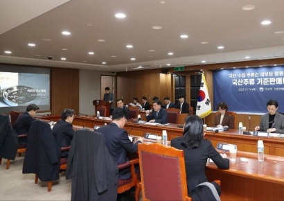 내년부턴 '참이슬' 공장출고가 '1247→1115원'…소비자값도 낮아질까