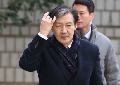 檢, 조국 2심도 징역 5년 구형…"반성 안 하고 있어"(종합)