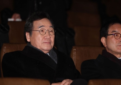 이낙연 "지도부 바꾸면 대화할 용의 있어…연말까지 민주당에 시간 주겠다"