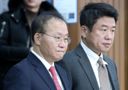 [포토] 윤재옥 "민주, 예산 볼모로 협박…미래 위한 선택해야"