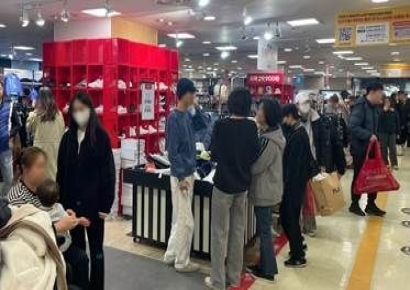 팩토리아울렛 광명점, 오픈 100일만 '쇼핑 성지' 급부상