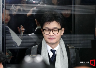 [포토] 한동훈 장관, 말없이 회의장으로