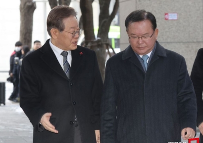 [포토] 이재명 대표, 김부겸 전 총리 회동