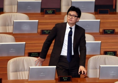 결국 '한동훈 비대위' 선택한 與…공관위 구성에 쏠리는 눈 