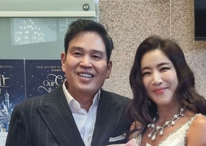 정용진, 장남 해찬씨와 함께 아내 플루트 독주회 참석