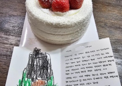 추운 새벽 집밖에서 울던 네살배기…이웃은 보살폈고 부모는 보답했다