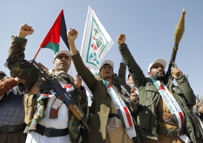 이스라엘 벤구리온 공항에 후티 미사일 낙하…방공망 뚫렸다