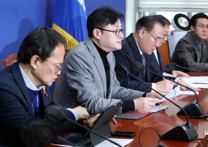 [포토] 홍익표 "김건희 특검법, 원칙대로…거부권 행사하면 국민 심판"
