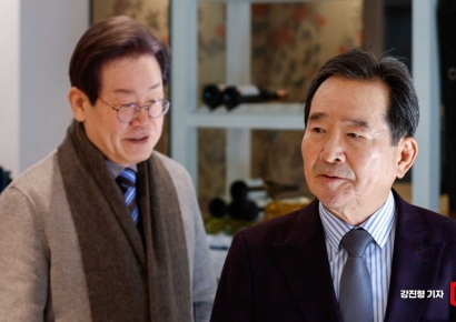 정세균, 통합 위한 '결단' 당부…이재명 "최선 다하겠다"