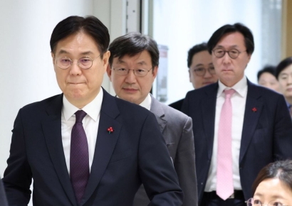 김대기 비서실장, 31일 사퇴…후임에 이관섭(상보)