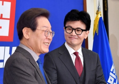 한동훈 52%·이재명 35% '잘한다'…정당 지지율은 '팽팽'