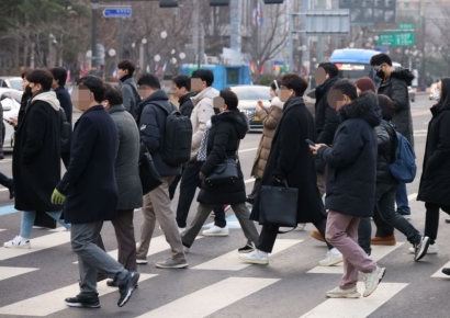 [포토] 새해 첫 출근, 발걸음