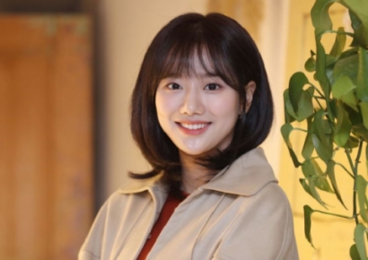 이강인과 열애설 이나은 소속사 "둘은 지인사이"