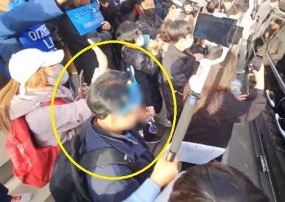 왕관 쓴 이재명 테러범, 지난달 차량 앞에서 포착…계획범죄 가능성