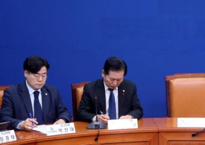 [포토] 홍익표 “이재명 테러, 민주주의에 대한 도전이고 위협”