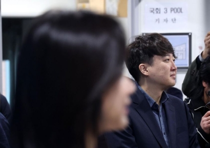 이준석 "초심으로 돌아가자…허은아 "李 개과천선하라"