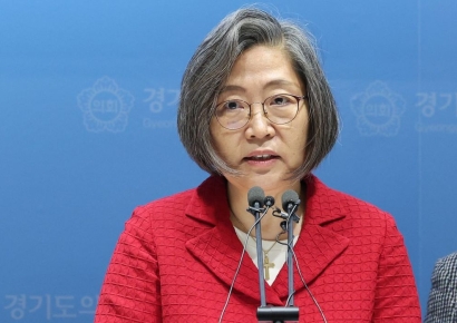 "10초 공유하고 삭제"…'이재명 두 아들 군 면제' 글 올린 이수정 검찰 송치