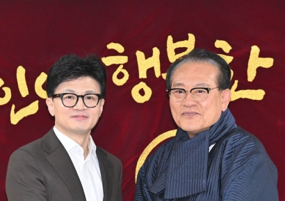 [포토] 한동훈, 김호일 대한노인회장 만나 "다 제 책임" 거듭 사과