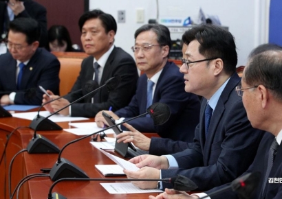[포토] 발언하는 홍익표 원내대표