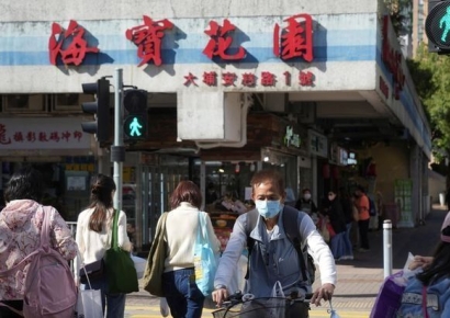 "중국 대형 슈퍼마켓, 가성비 좋다… 홍콩인 바글바글"