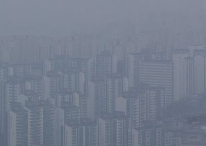 지난해 가계대출 10.1조 늘어…주담대만 45.1조↑