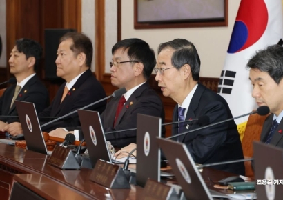 [포토]쌍특검법 관련 발언하는 한덕수총리