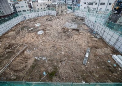 [부동산PF 위기]4월 위기설에 당국 "안정 수준"…시장선 "착시효과"
