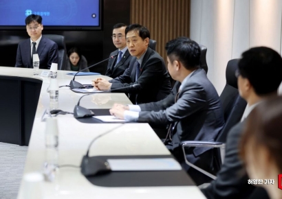 [포토] 금융위원장, 대환대출 중계시스템 점검