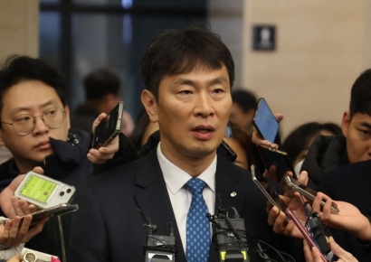 이복현 "가상자산 법 시행 후 불법 적발되면 엄중히 대처"