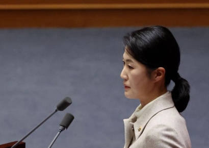 국회의원 된 성범죄 피해자 김은희 "미투 이후 정말 달라졌나"
