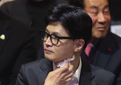 한동훈 "의원 금고형 이상 확정될 경우, 재판 기간 세비 전액 반납"