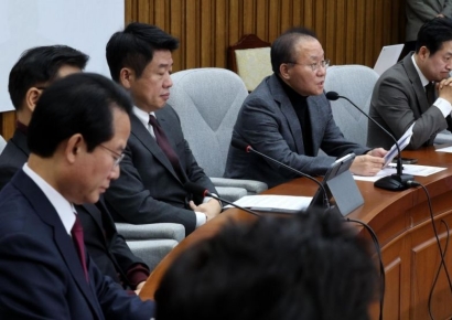 [포토] 與 “이재명 1심 판사 돌연 사직…사법부 무책임 태도”