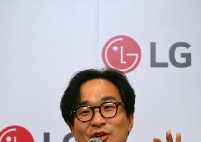 [CES 2024]LG전자 '씽큐'도 B2B 확장…"수익 창출 플랫폼으로 고도화"
