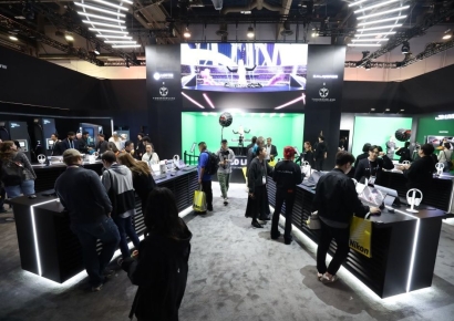 [CES 2024]엔믹스가 내앞에서 춤을…롯데정보통신, '초실감형 메타버스 플랫폼' 공개