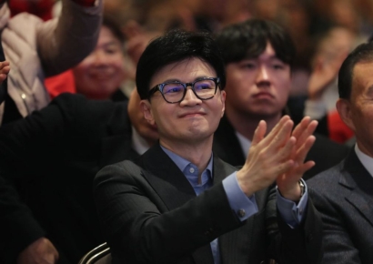 한동훈 "불체포특권 포기·금고형 받으면 세비반납…민주당, 안 받을 것인가"